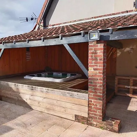 아파트 La Maison Aux Escargots *jacuzzi* *